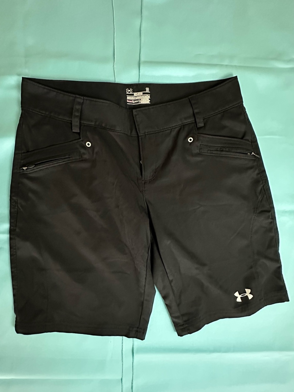 Under Armour Black Women’s Athletic Bermuda Shorts